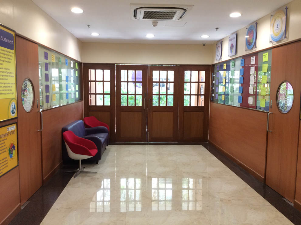 schoolbuilding